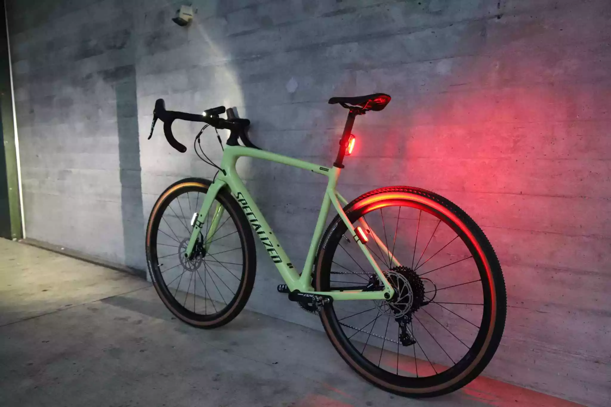 SEITWÄRTS Rücklicht 50 Lumen, Schwarz Von VELOPLUS SWISS DESIGN 11 SEITWÄRTS Rücklicht 50 Lumen, Schwarz Von VELOPLUS SWISS DESIGN – Bild 11