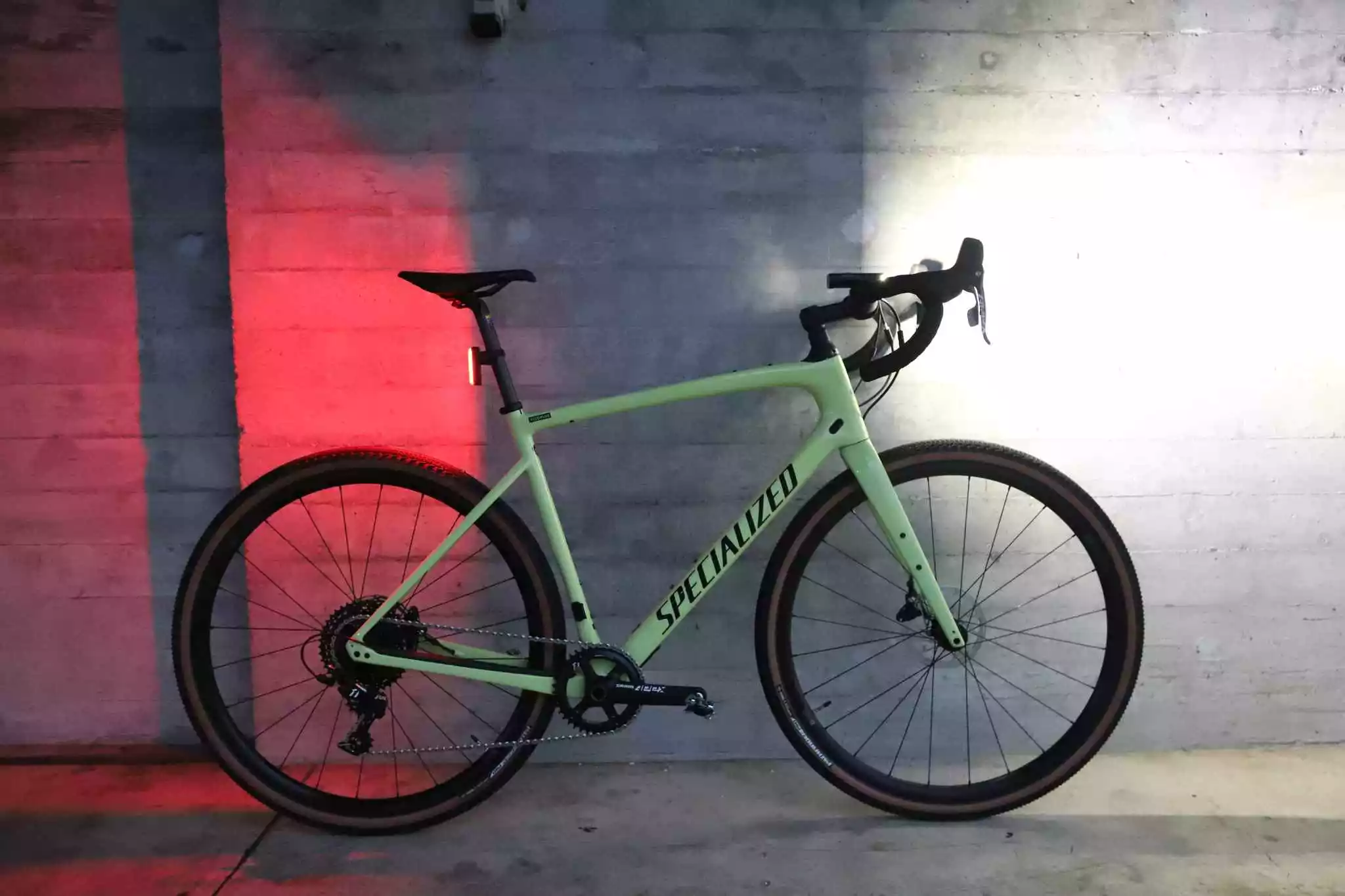 SICHTBAR PRO Rücklicht 60 Lumen, Schwarz Von VELOPLUS SWISS DESIGN 6 SICHTBAR PRO Rücklicht 60 Lumen, Schwarz Von VELOPLUS SWISS DESIGN – Bild 6