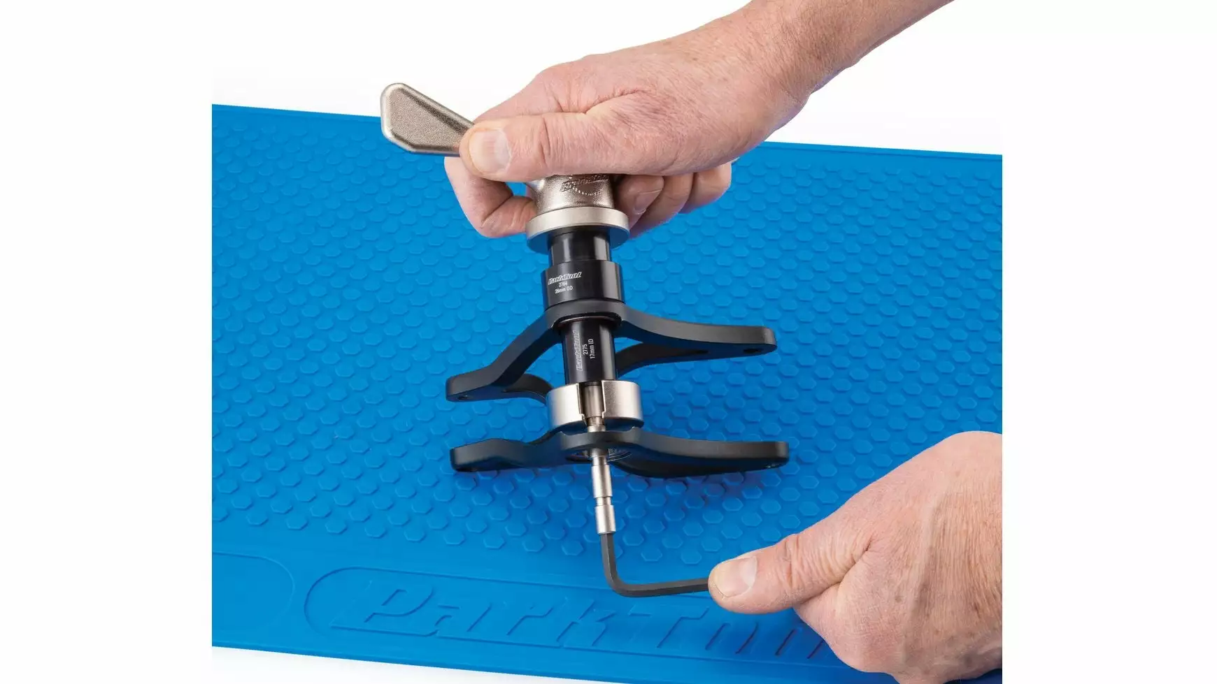 Park Tool OM-2 Werkbank-Auflage 3 Park Tool OM-2 Werkbank-Auflage – Bild 3