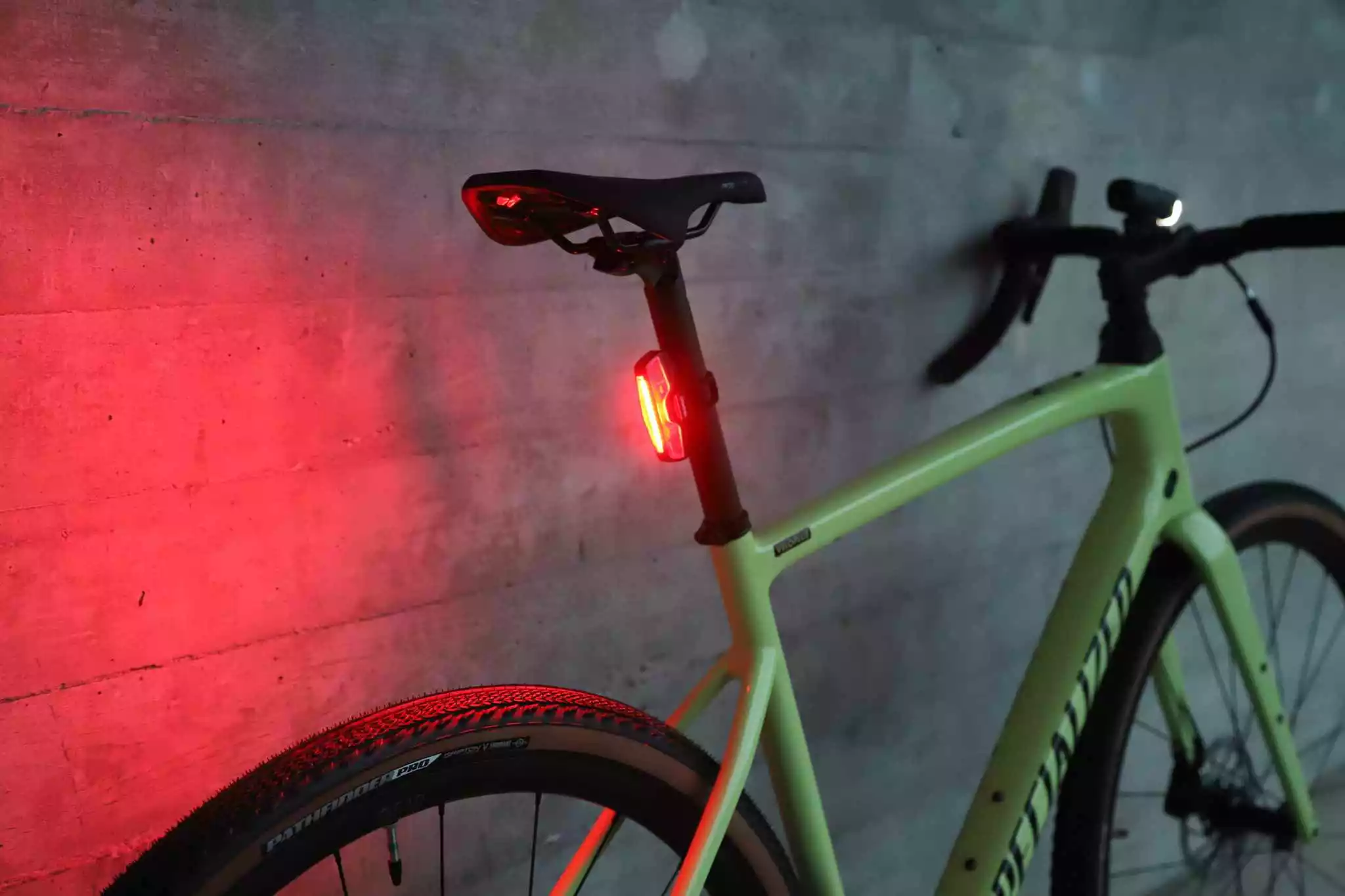 SEITWÄRTS Rücklicht 50 Lumen, Schwarz Von VELOPLUS SWISS DESIGN 9 SEITWÄRTS Rücklicht 50 Lumen, Schwarz Von VELOPLUS SWISS DESIGN – Bild 9